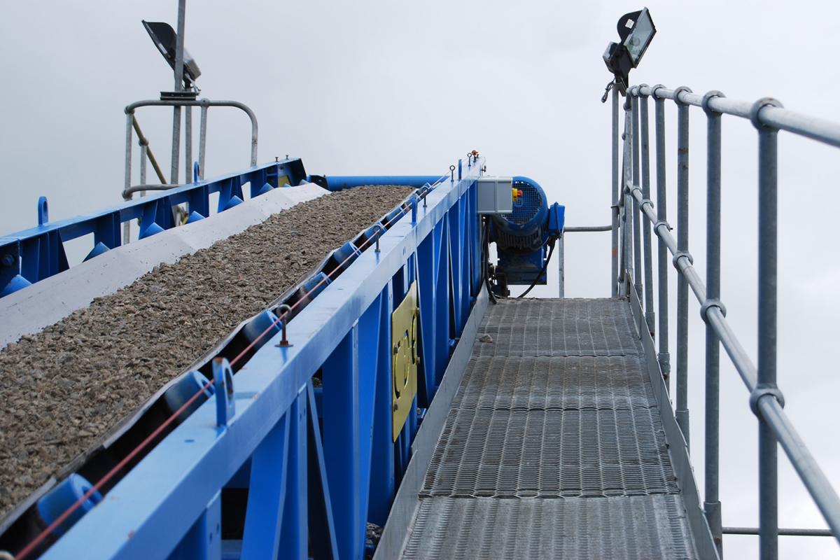 Конвейер для сыпучих грузов